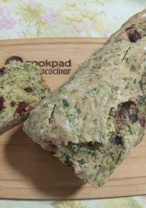 Una foto de Pan de 🍞 Espinacas y Remolacha