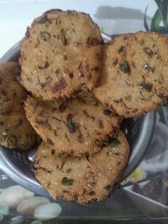 மதுர் வடை (Maddur vadai recipe in tamil) செய்முறை முக்கிய புகைப்படம்