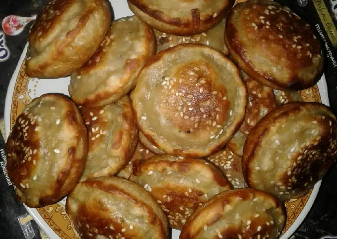 Langkah Mudah untuk Menyiapkan Apem Jawa Pisang Gula merah yang Lezat