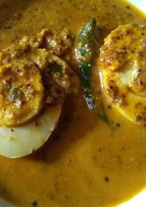 A picture of Egg mustard gravy.