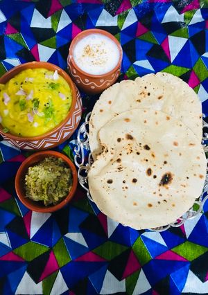 તાંડુણ ચા પીઠાચી ભાકરી (Bhakri from rice flour recipe in Gujarati) રેસીપી મુખ્ય ફોટો