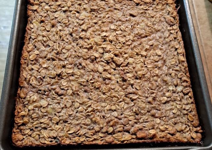 Banana Bread Baked Oatmeal