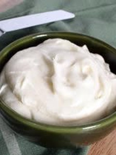 A picture of Fruit Cream Cheese Frosting.