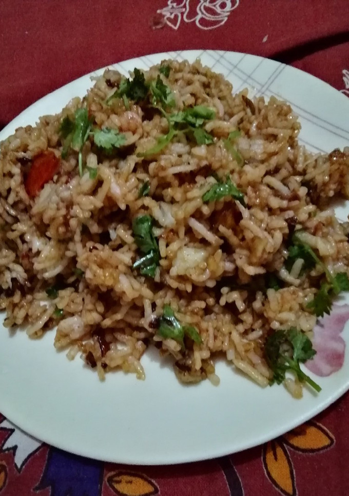 फ्राइड राईस (fried rice recipe in Hindi) रेसिपी मुख्य फोटो