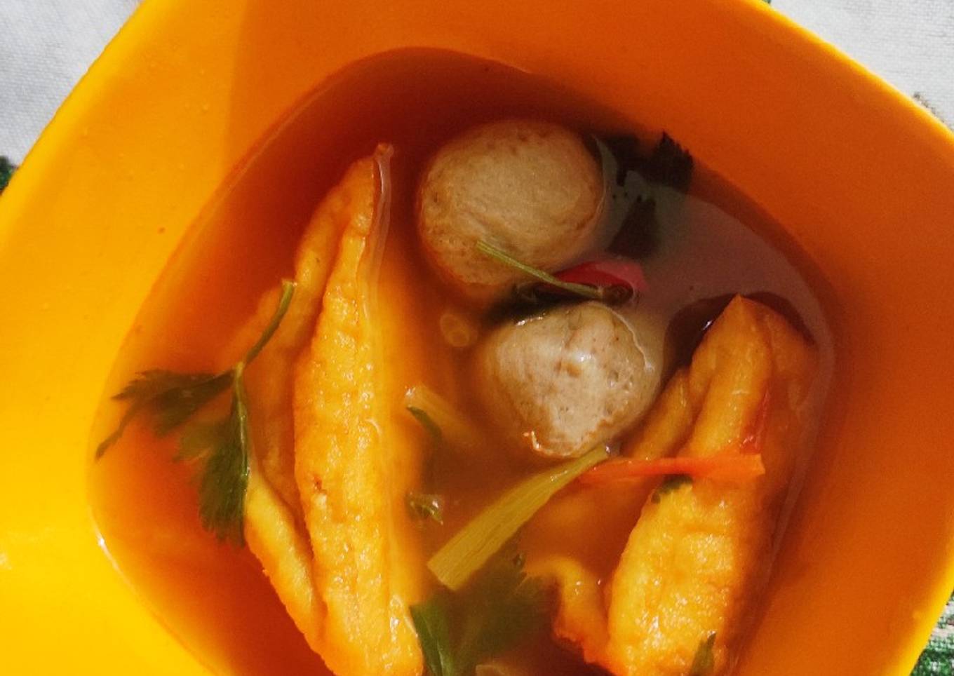 Bakso Tahu Kuah asam pedas