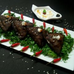 A picture of Ragi samosa.