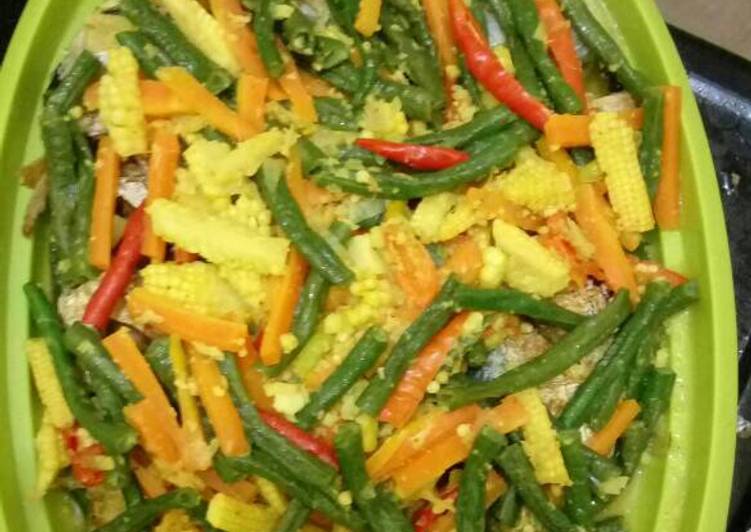 Resep Ikan gembung acar kuning ala evigani yang Sempurna