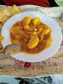 Una foto de Patatas guisadas con tiras de chocos