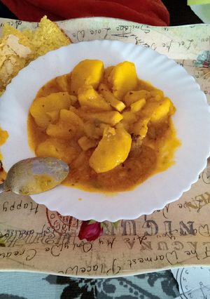 Una foto de Patatas guisadas con tiras de chocos