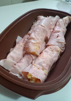 Foto di Involtini di prosciutto cotto con insalata russa