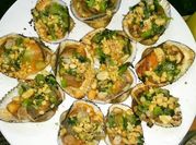 Hình ảnh của sò lông nướng mỡ hành