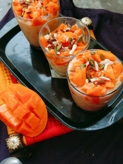 मैंगो कस्टर्ड सेवई पुुुडिंग (mango custard sevai pudding recipe in Hindi) रेसिपी मुख्य फोटो