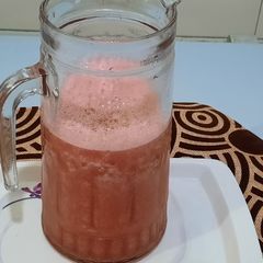 A picture of Water melon drink.