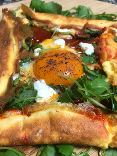 Una foto de Galette salada -keto-