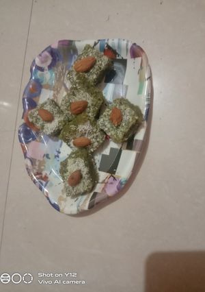 A picture of Chane ki barfi.