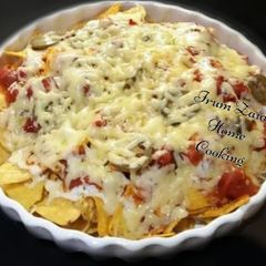 🍝🧀Quick and Easy Cheesy Nachos 🧀🍝 A picture of 🍝🧀Quick and Easy Cheesy Nachos 🧀🍝.