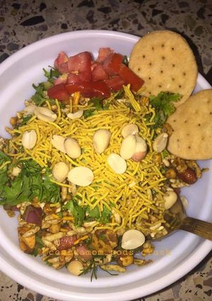A picture of Desi bhel puri.