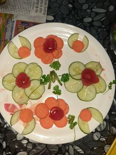 वेजिटेबल सलाद (vegetable salad recipe in Hindi) रेसिपी मुख्य फोटो
