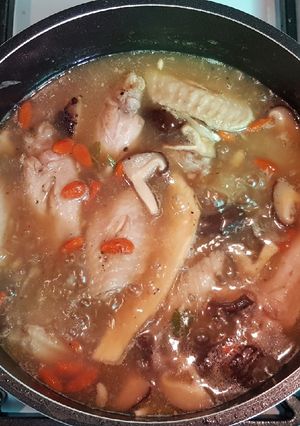 รูปของ ปีกไก่ตุ๋นยาจีน