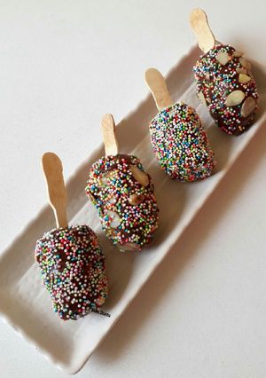 A picture of Frozen Chocolate Banana.