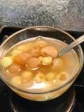 Lotus Seed and Dried Longan Sweet Soup