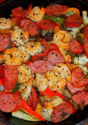 A picture of Mike's Cajun Shrimp Smoked Sausage & Baby Potato Skillets.