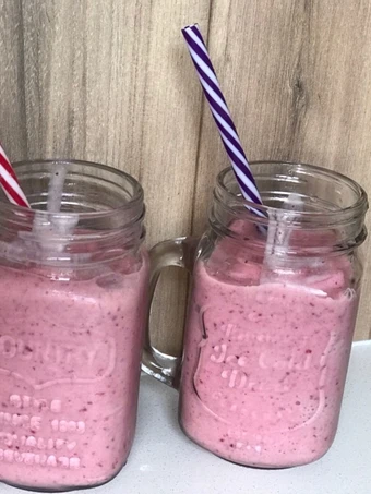 Easy Steps to Prepare Banana and strawberries smoothie the Perfect Tasty