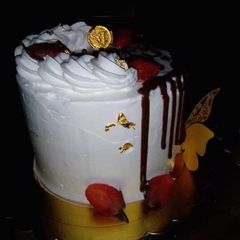 A picture of Passion cake.