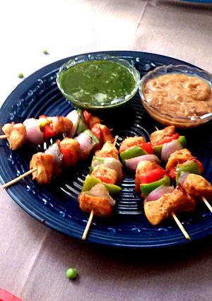 A picture of Chicken Achari Tikka Boti🍢🍴.
