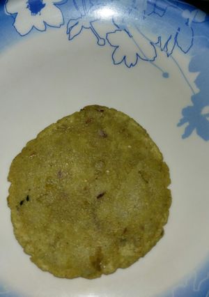 A picture of Jowar green peas puri.