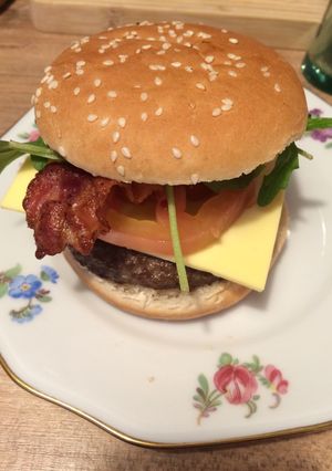 Hình của món Hamburgor bò cheese (chất lượng như nhà hàng).