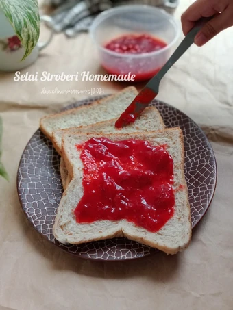 Cara Mudah Membikin Resep Selai Stroberi Homemade yang Uenak Anti Ribet, Lezat