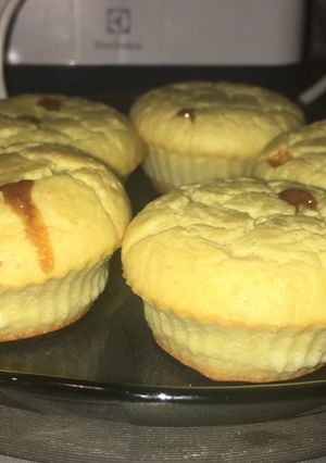 Una foto de Muffins de avena, ricota y dulce de leche