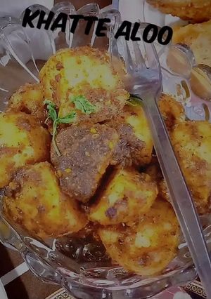A picture of Khattay Aloo.