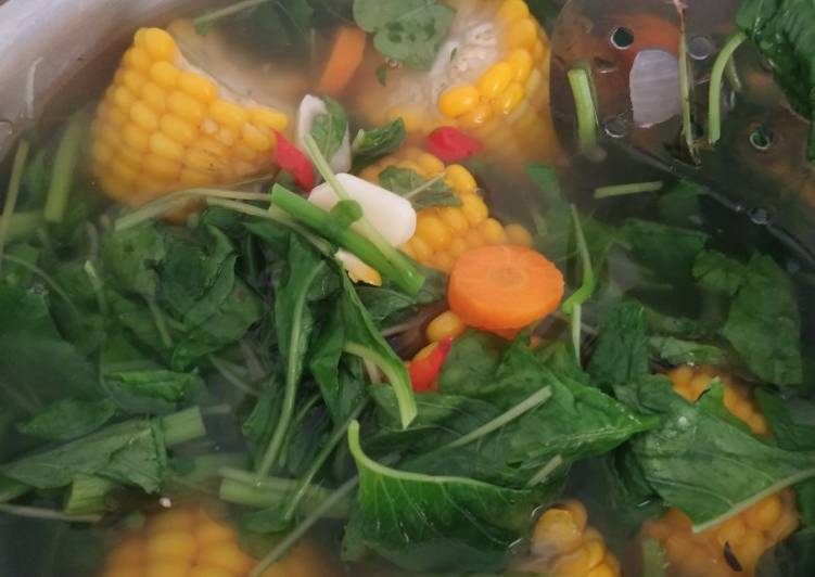 Resep Sayur bening bayam, jagung dan wortel yang Enak Banget