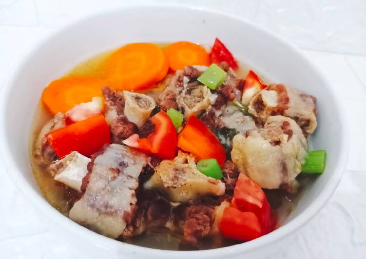 Sop Buntut enak…boleh dicoba😊😋🐄🍖🍖🐄