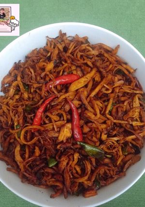 Hình của món Khô gà lá chanh.