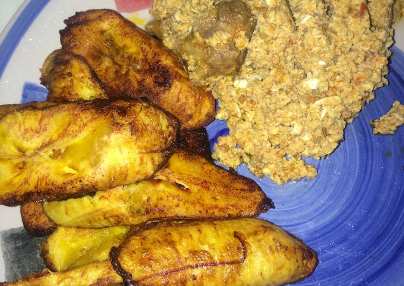 Fried Plantain/Dodo with Egg and Goat meat sauce