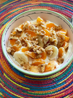 Una foto de Postre-desayuno nutritivo y saludable con yogurt de kéfir