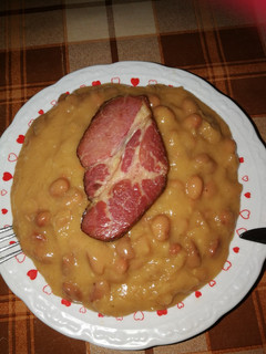 Babfőzelék sült, füstölt tarjával recept fotója