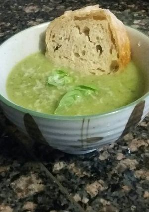 A picture of Zucchini Soup.
