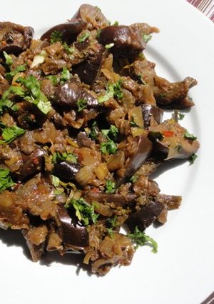 A picture of Stir-fried Eggplant.