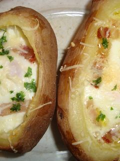 Tojással töltött burgonya recept fotója