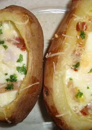 Tojással töltött burgonya recept fotója