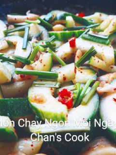 Hình của món Dưa leo xào nấm chay.