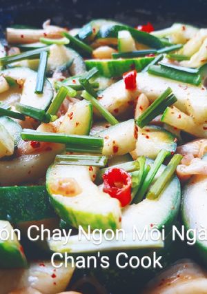 Hình của món Dưa leo xào nấm chay.