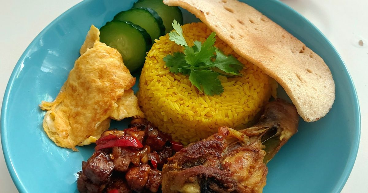 ✨Nasi Kuning Ayam Goreng