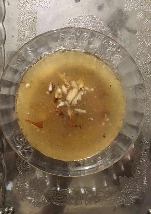 A picture of Gond ka soup.