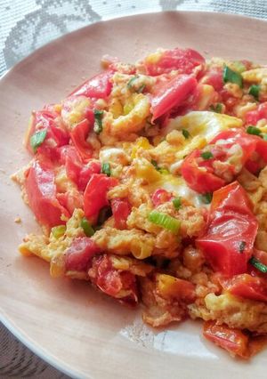 A picture of Stir Fried Tomato and Egg.