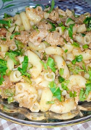 A picture of Marinated Chicken Macaroni.